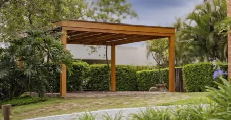 Pergolado de Madeira para Garagem: Dicas +10 Ideias para Valorizar a Fachada da Sua Casa