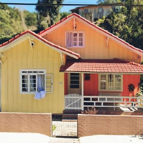 casa de madeira antiga colonial