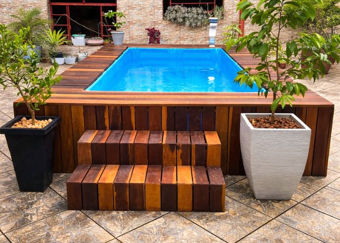 Tipos de piscina que combinam com deck elevado