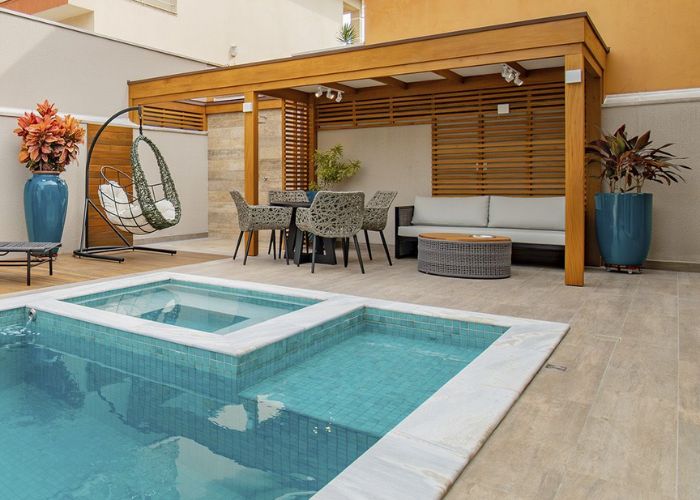 Pergolado de Madeira para Piscina