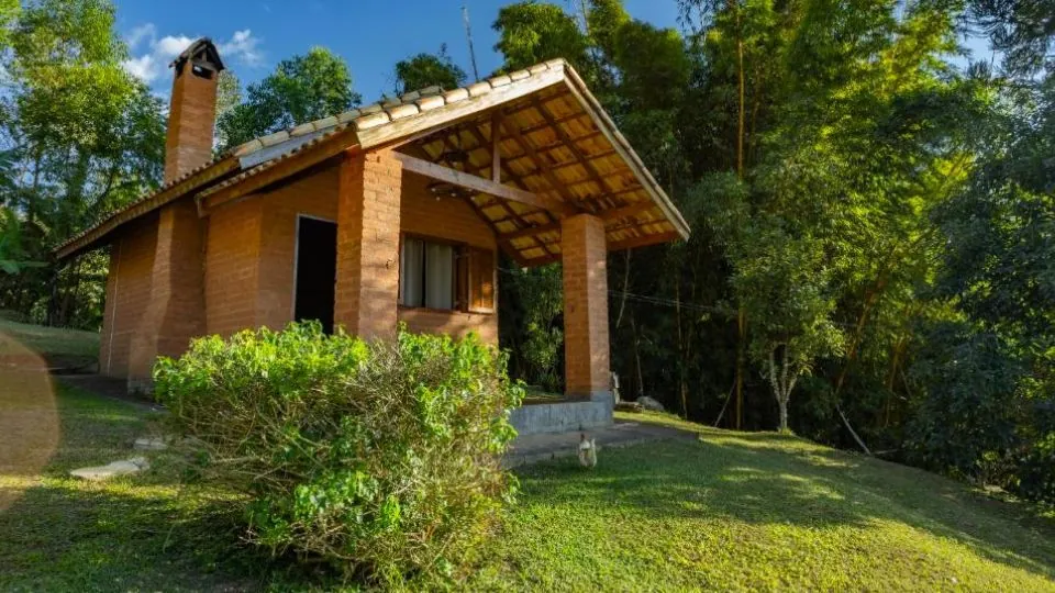 Casa de campo pequena e aconchegante