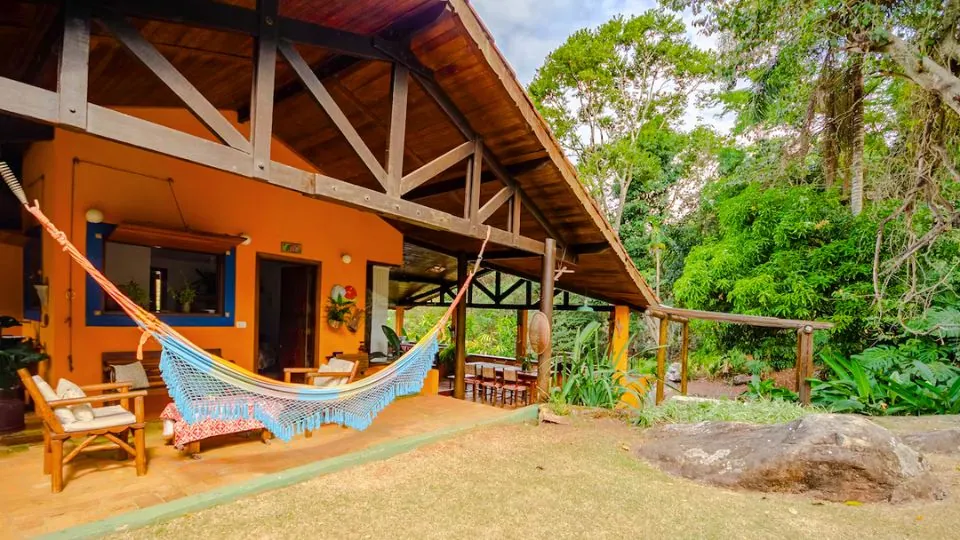 Casa de campo com varanda